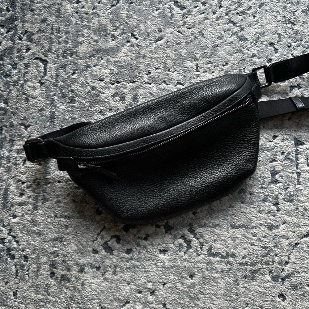 Coach black leather cross body bag - As New